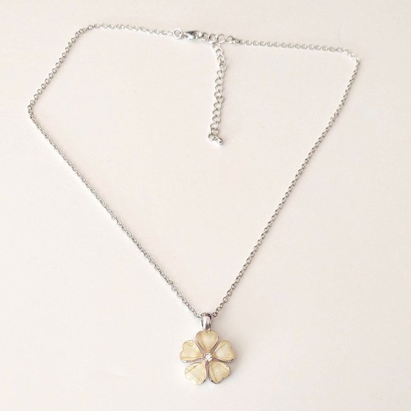 Cream flower pendant necklace with cz center and silver accents - Picture 9 of 12